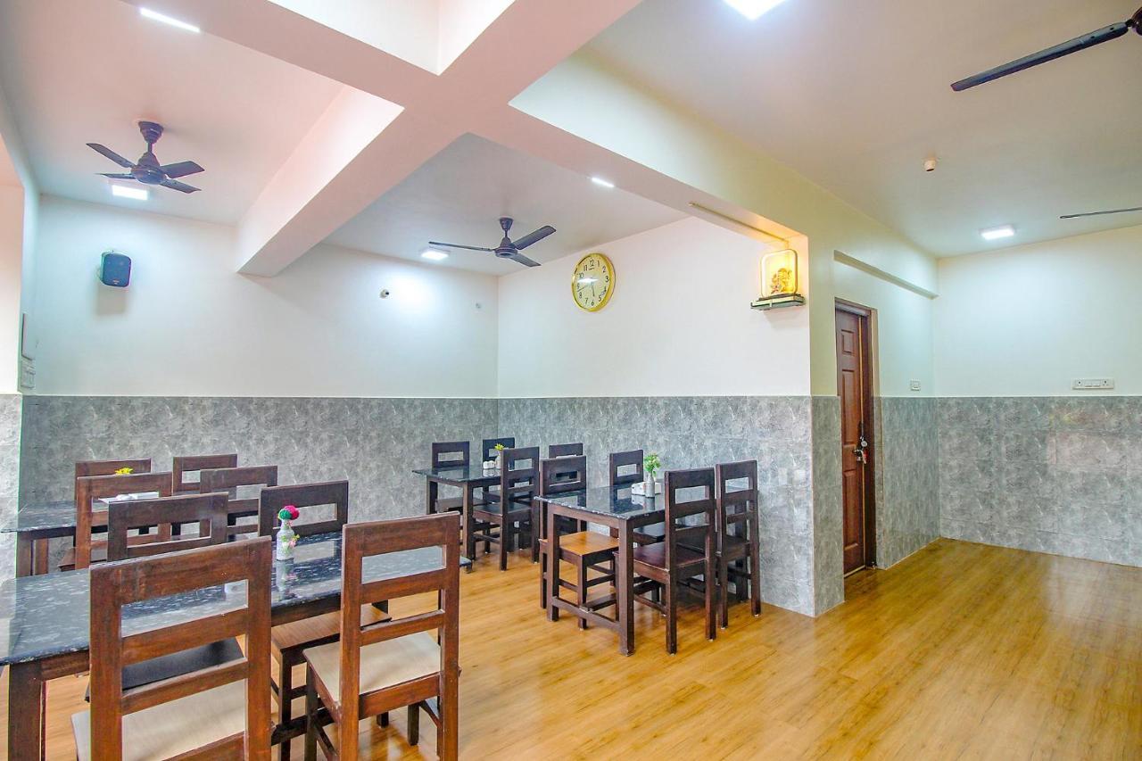 Fabescape Sk Studios With Pool & Gym, Arpora Oud Goa Buitenkant foto