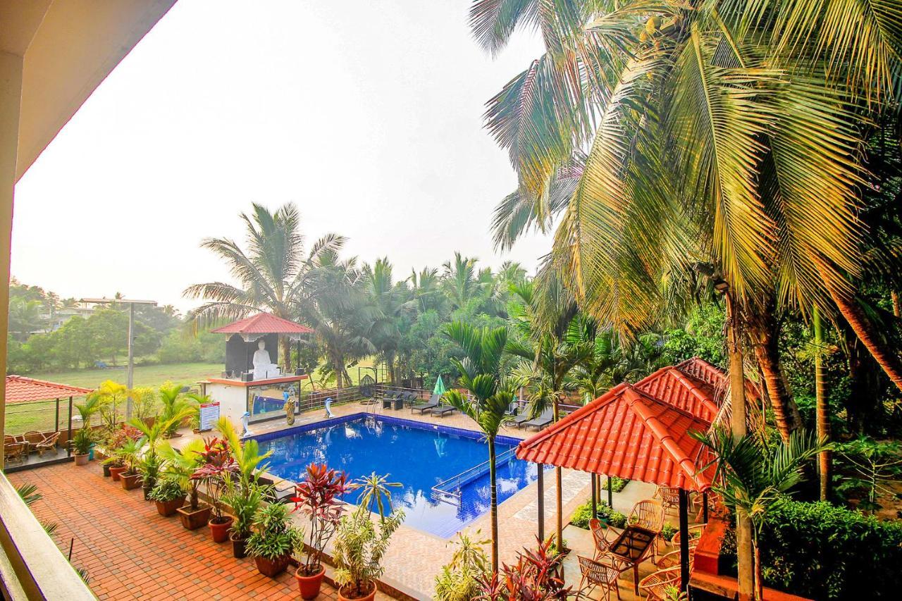 Fabescape Sk Studios With Pool & Gym, Arpora Oud Goa Buitenkant foto